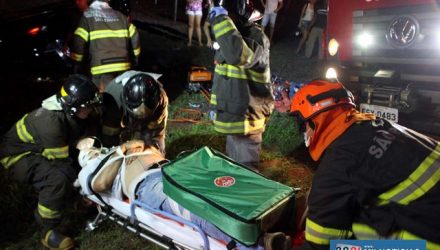 Operário foi socorrido com trauma na coluna cervical, altura da nuca, permanecendo internado. Foto: MANOEL MESSIAS/Agência