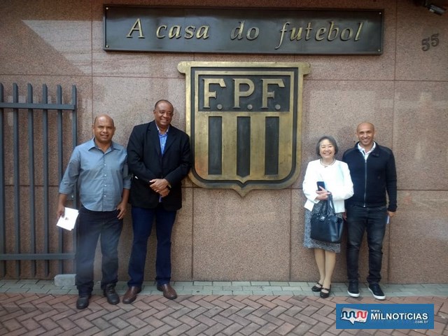 Tamiko envia documentação para a Federação Paulista de Futebol (FPF). Foto: Secom/Prefeitura