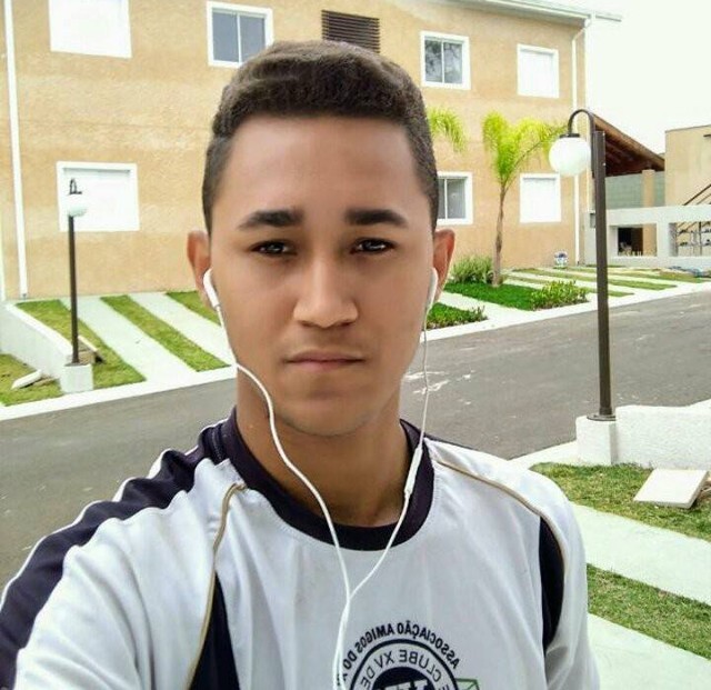 José Marcondes, de 20 anos, morreu após acidente — Foto: Reprodução/Facebook.