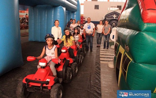 Crianças aprendem na prática e se tornam multiplicadores de boa conduta no trânsito. Foto: Secom/Prefeitura