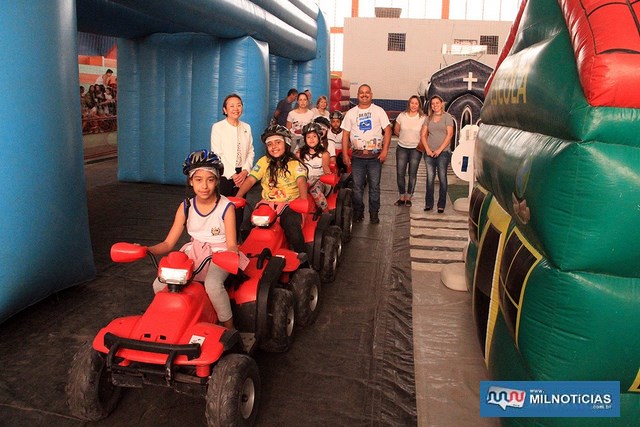 Crianças aprendem na prática e se tornam multiplicadores de boa conduta no trânsito. Foto: Secom/Prefeitura
