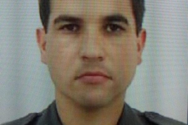 Sargento Ambrósio morreu após ser atropelado por carro em fuga, em Ferraz de Vasconcelos (Foto: Polícia Militar/Divulgação).