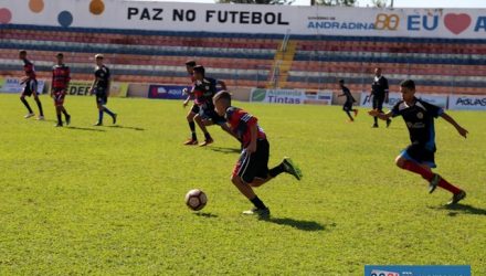 Observador do São Paulo F. C. acompanhou competição no estádio municipal “Evandro Brembatti Calvoso”. Foto: Secom/Prefeitura