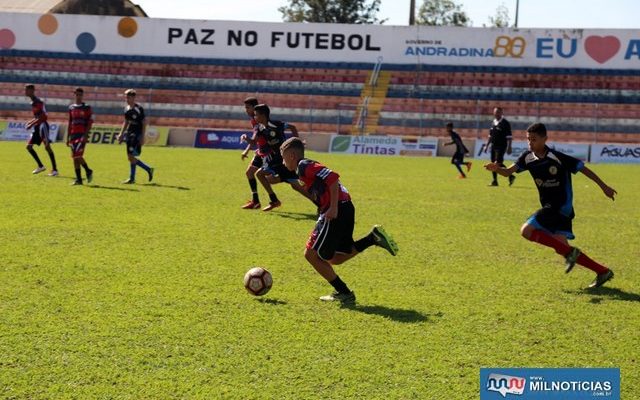 Observador do São Paulo F. C. acompanhou competição no estádio municipal “Evandro Brembatti Calvoso”. Foto: Secom/Prefeitura