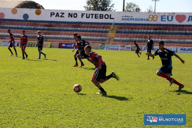 Observador do São Paulo F. C. acompanhou competição no estádio municipal “Evandro Brembatti Calvoso”. Foto: Secom/Prefeitura