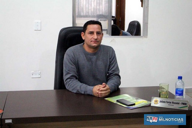 Vereador Juliano quer que municipalidade informe se há intenção de vender em leilão as sucatas armazenadas nos setores da Prefeitura. Foto: MANOEL MESSIAS/Mil Noticias