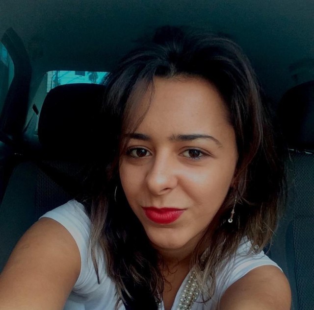 Camila Mazo dirigia uma moto quando invadiu a pista contrária e bateu de frente com um caminhão em Bariri — Foto: Arquivo Pessoal.