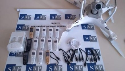 Drone é apreendido com celulares, carregadores e fone de ouvido ao sobrevoar penitenciárias em Lavínia (SP) — Foto: Divulgação SAP