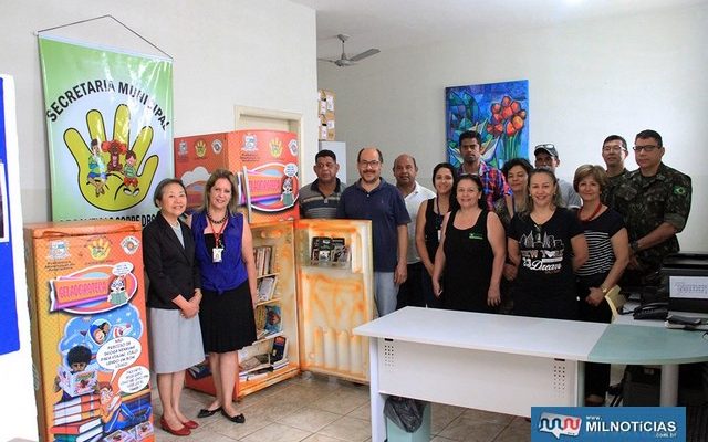 “Geladeiras” recheadas de livros ficarão à disposição da população. Fotos: Secom/Prefeitura