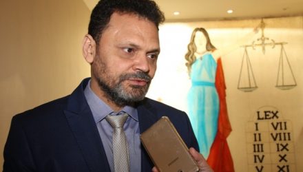 Juiz Carlos Eduardo de Moraes Filho foi baleado no ombro — Foto: TJ-MT/Assessoria