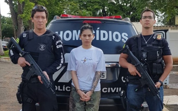 Renata Vermont, de 24 anos, foi apresentada como indiciada por morte de homem em boate de Goiânia — Foto: Divulgação/Polícia Civil