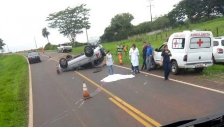 Motorista morreu quando carro capotou na rodovia que liga Elisiário a Urupês — Foto: Arquivo Pessoal