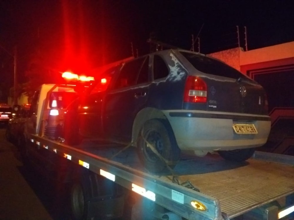 Carro foi encontrado pela Polícia Militar em Assis — Foto: The Brothers/Divulgação.