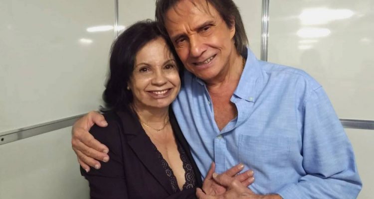 Isolda e Milton Carlos em setembro de 2018 — Foto: Reprodução / Facebook Isolda.