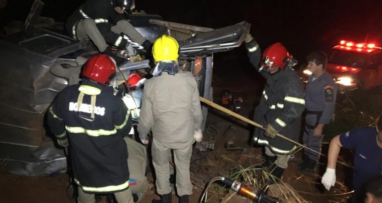 Casal morreu na noite dessa quinta-feira (13) em um acidente na MT-480, na Serra de Deciolândia, em Tangará da Serra — Foto: Tangará em foco.