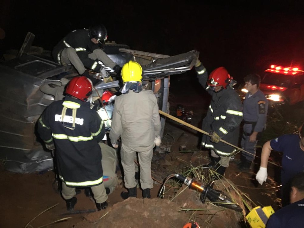 Casal morreu na noite dessa quinta-feira (13) em um acidente na MT-480, na Serra de Deciolândia, em Tangará da Serra — Foto: Tangará em foco.