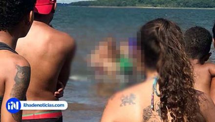 Os salva-vidas que trabalhavam na prainha tentaram socorrer o idoso, mas ele morreu no local. Foto: Ilha de Noticias.com