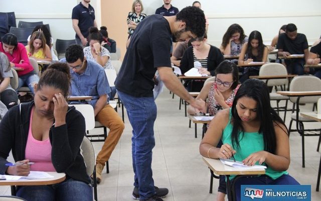 Prova do Processo Seletivo 04/2018 acontece na escola Anna Maria Marinho Nunes. Foto: Secom/Prefeitura