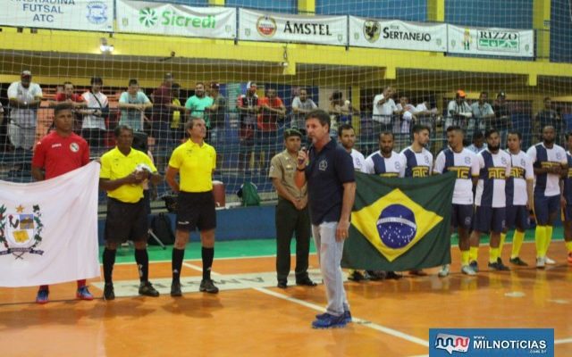 Vice prefeito Pedrinho Bentivóglio fala na abertura oficial do Futsal de Férias 2019. Foto: MANOEL MESSIAS/Agência