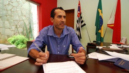 Prefeito de General Salgado, Leandro Rogério de Oliveira, e de seu vice, Paulo César de Almeida, ambos do PR, cassados por compra de votos. Foto: Pi Auriflama