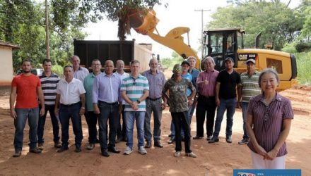 Estrada Vicinal Emitério Castilho Gimenez, que liga a Vila Passarelli ao Patrimônio de Paranápolis terá pavimentação histórica. Foto: Secom/Prefeitura