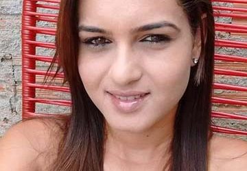 Ana Cláudia foi morta na madrugada de sábado, 23, em sua casa, no bairro Francisco Antonioli. (Foto: Reprodução/ Facebook)