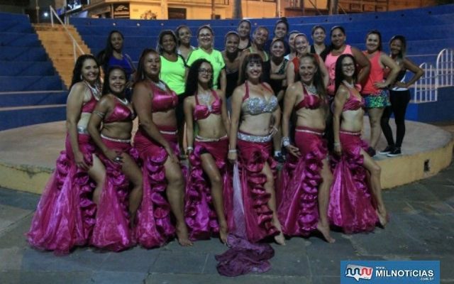 As professoras de zumba e dança do ventre do projeto Nasce (Núcleo de Atividades Sociais, Culturais e Esportivas. Foto: Secom/Prefeitura