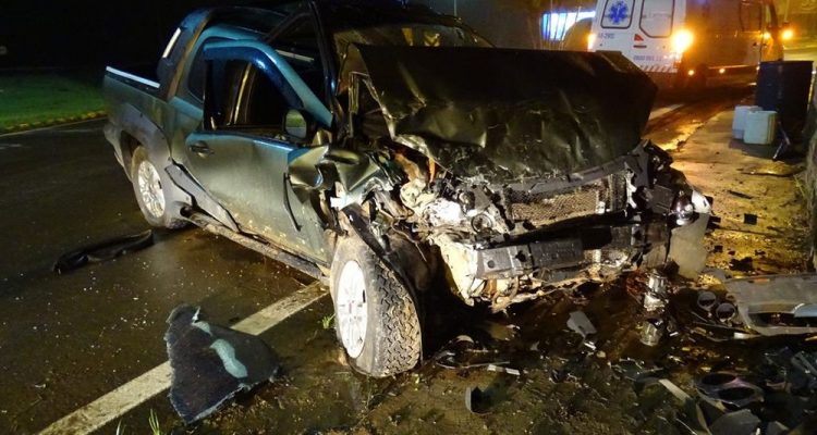 Motorista morre ao colidir carro em barranco em rodovia de Itaporanga — Foto: Divulgação/ItapoNews.