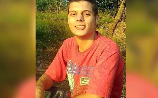 Neto Alonso, de 21 anos, era usuário de drogas e foi assassinado em acerto de contas com traficantes, segundo a Polícia Civil — Foto: Reprodução/TV TEM