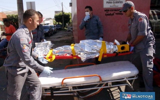 Operadora de caixa foi socorrida pelos bombeiros com ferimentos e contusões leves pelo corpo. Foto: MANOEL MESSIAS/Agência