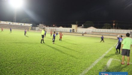 Bola rola no Estádio Municipal e no campo do Basílio. Foto: Secom/Prefeitura