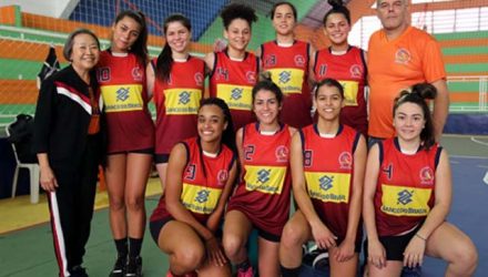 O basquete masculino e feminino também foram campeões. O Handebol masculino, vôlei de praia feminino, a bocha e o atletismo feminino ficaram com a prata. Fotos: Secom/Prefeitura