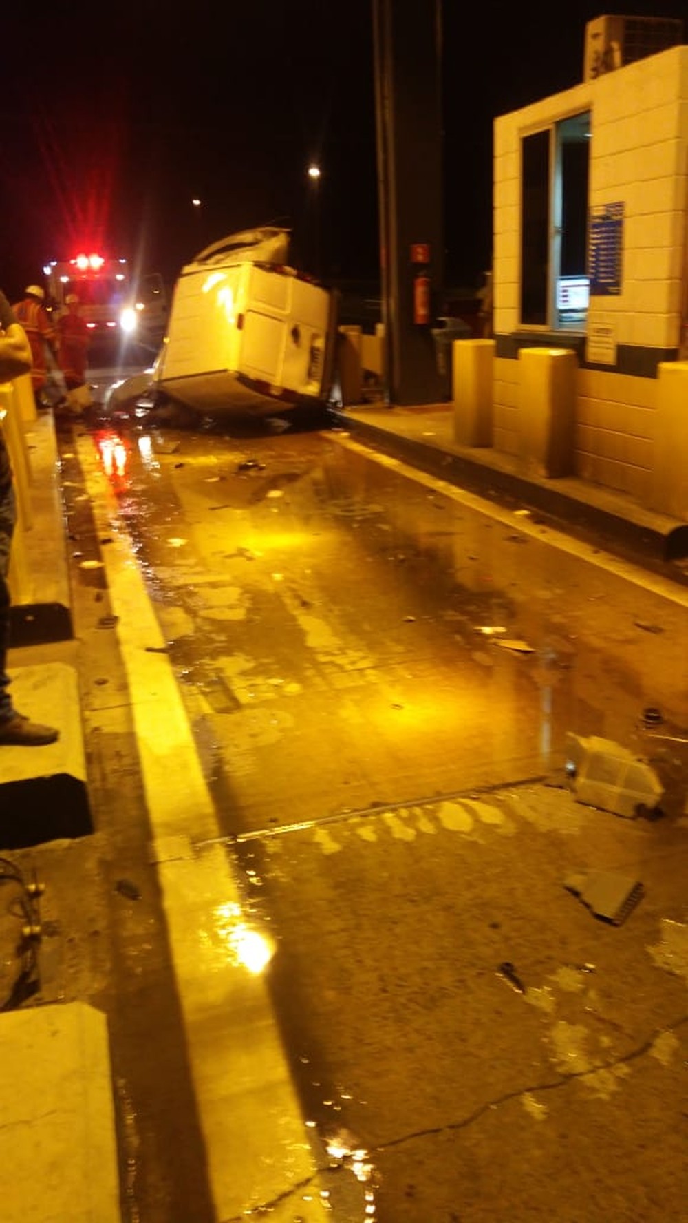 Motorista morreu após colidir contra uma mureta de concreto na rodovia Marechal Rondon, em Avaí (SP). — Foto: Arquivo Pessoal.