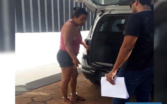Acusada foi encaminhada pela Polícia Civil para o fórum local para ser ouvida em audiência de custódia. Foto: MANEL MESSIAS/Agência