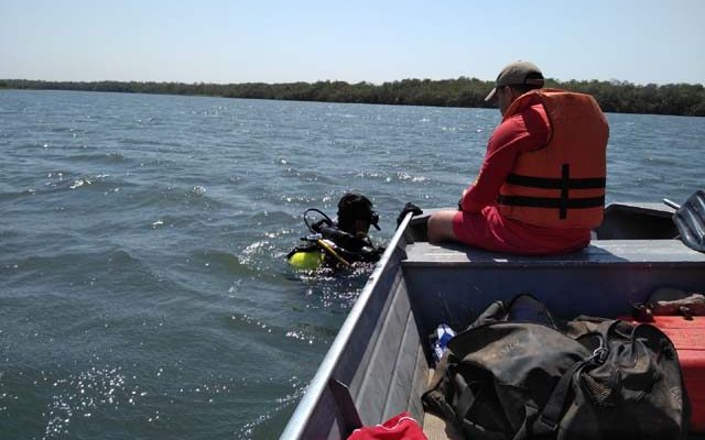 Bombeiros fizeram buscas e encontraram corpo do homem a uma profundidade de 12 metros no Lago Romancini, que fica no Rio Verde — Foto: Corpo de Bombeiros de Mato Grosso/Divulgação.