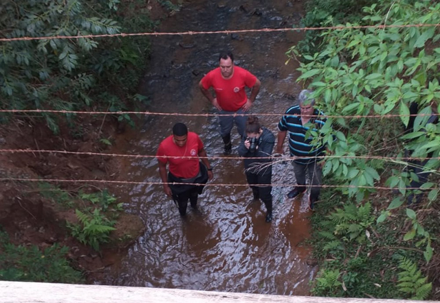 Corpo de vítima de latrocínio foi encontrado em riacho de Cesário Lange — Foto: Polícia Civil.
