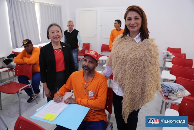 Conhecido como Frente de Trabalho, o projeto proporciona a volta ao mercado de trabalho e vem melhorando os espaços públicos para toda a população. Foto: Secom/Prefeitura