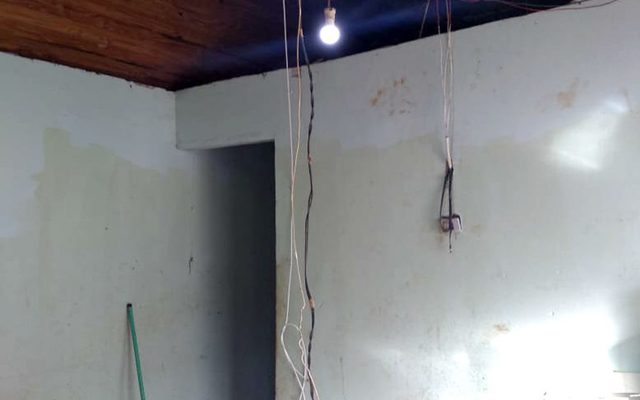 Homem é preso por prender e torturar mulher com choques elétricos em chácara em Santa Cruz do Rio Pardo — Foto: Polícia Militar/Divulgação.