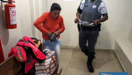 Acusada foi indiciada por tráfico de entorpecente, ficando a disposição da justiça. Foto: MANOEL MESSIAS/Agência