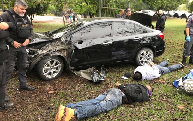 Suspeitos foram presos por policiais do Deic — Foto: Divulgação/Deic.