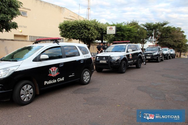 Equipe de capturas da Polícia Civil, localizou e prendeu os condenados pela justiça. Depois de enviados ao plantão, foram recolhidos á cadeia de Ilha Solteira. Fotos: MANOEL MESSIAS/Agência