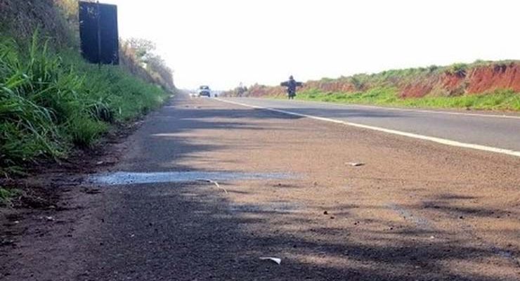 Homem escorregou na pista e morreu na Santa Casa de Araraquara — Foto: Milton Filho/CBN.