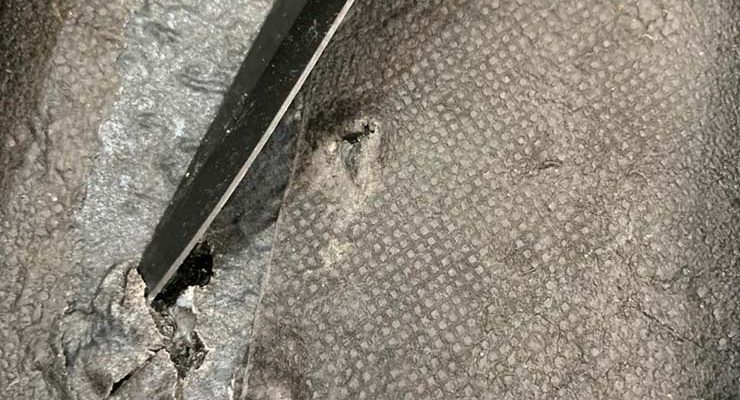 Mala estava 'recheada' com cocaína — Foto: PF/Divulgação.