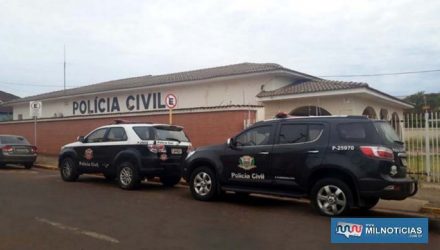 Equipe de capturas da Polícia Civil, localizou e prendeu os condenados pela justiça. Depois de enviados ao plantão, foram recolhidos á cadeia de Ilha Solteira. Fotos: MANOEL MESSIAS/Agência