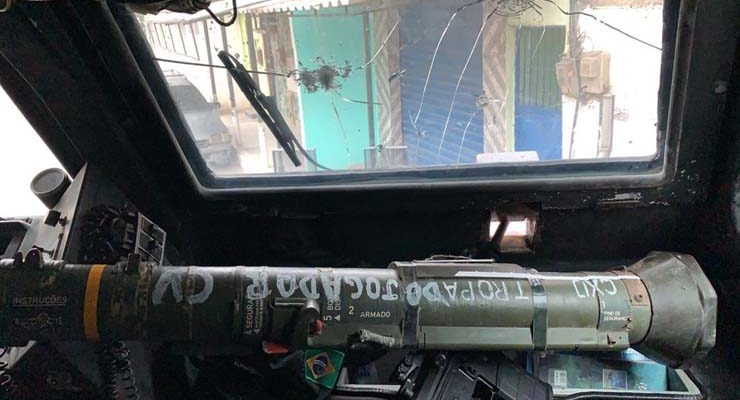 Policiais apreenderam bazuca em operação em comunidades de Belford Roxo, na Baixada Fluminense — Foto: Divulgação/ Polícia Civil.