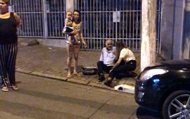 Idoso se feriu em acidente envolvendo carro do jogador Ralf, do Corinthians — Foto: Daniel Evangelista / TV Globo