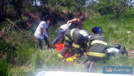 Uma das vítimas, a mulher de 61 anos, foi socorrida até a UPA, mas não resistiu aos ferimentos e morreu.  Foto: MANOEL MESSIAS/Agência