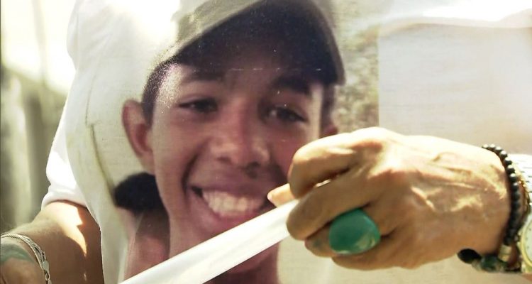 Parentes de Lucas estão revoltados com a morte do adolescente — Foto: TV Globo/Reprodução.