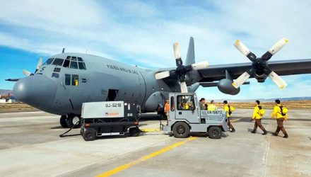 Foto de arquivo mostra um C-130 Hércules, modelo semelhante ao avião da Força Aérea do Chile que desapareceu na segunda-feira — Foto: Divulgação/ Fuerza Aérea de Chile