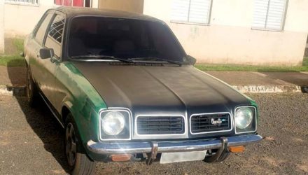 Suspeitos colocaram a vítima enrolada em um lençol no porta-malas do carro em Bauru — Foto: Polícia Civil/Divulgação.